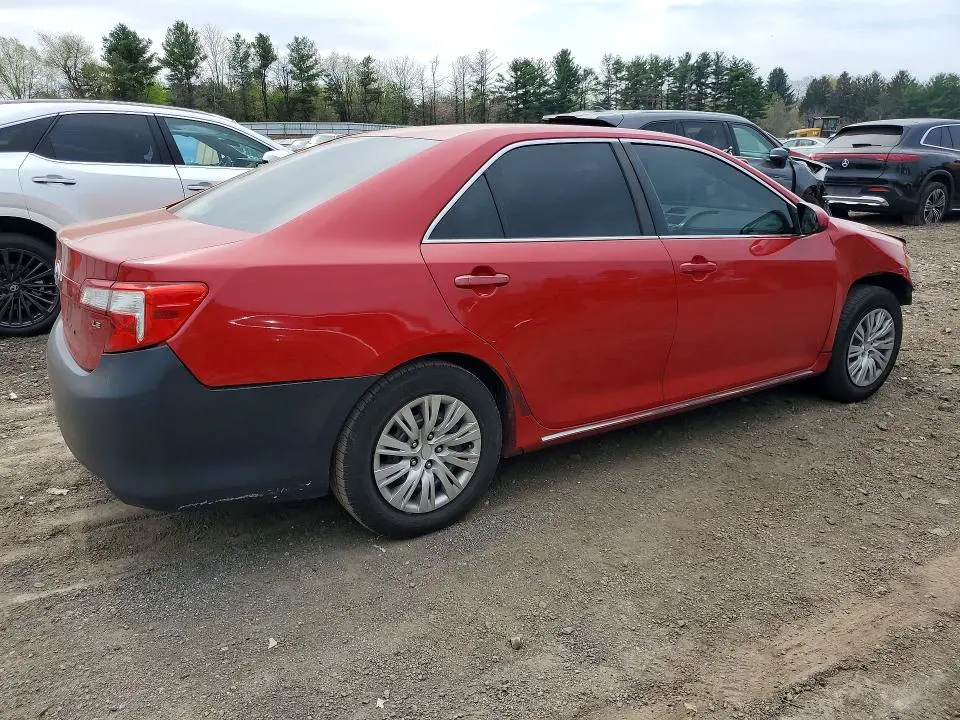 2014 TOYOTA CAMRY LE  