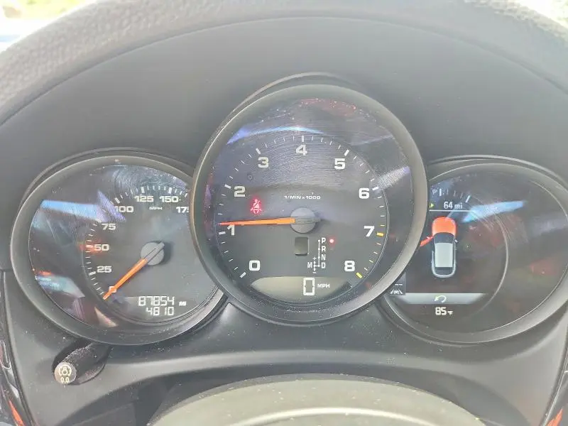 2018 PORSCHE MACAN   