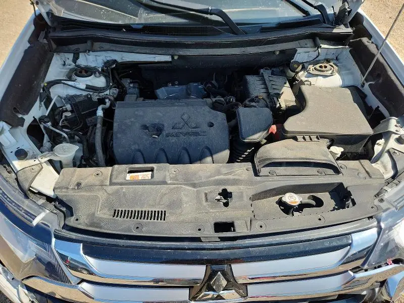 2018 MITSUBISHI OUTLANDER SE  
