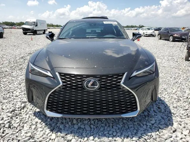 2024 LEXUS IS 300  