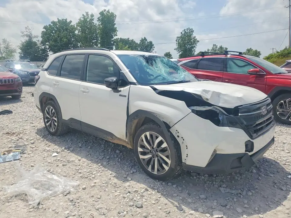 2025 SUBARU FORESTER TOURING  