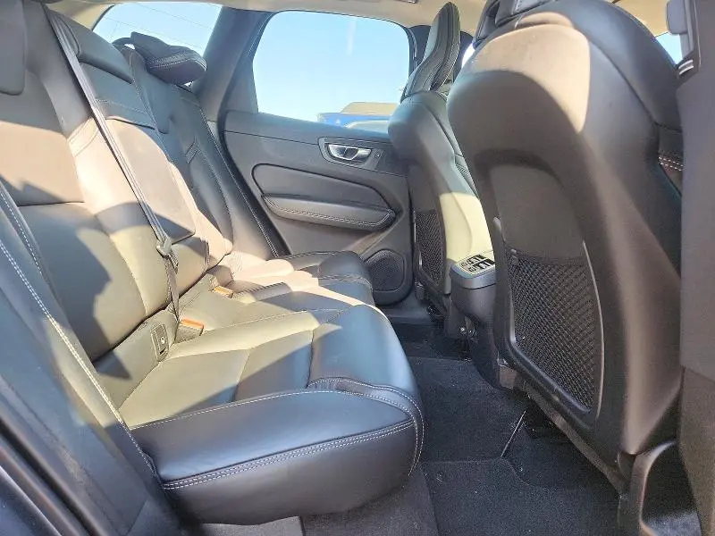 2021 VOLVO XC60 T6 INSCRIPTION  