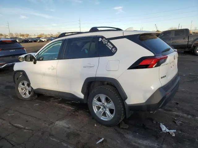 2021 TOYOTA RAV4 XLE  