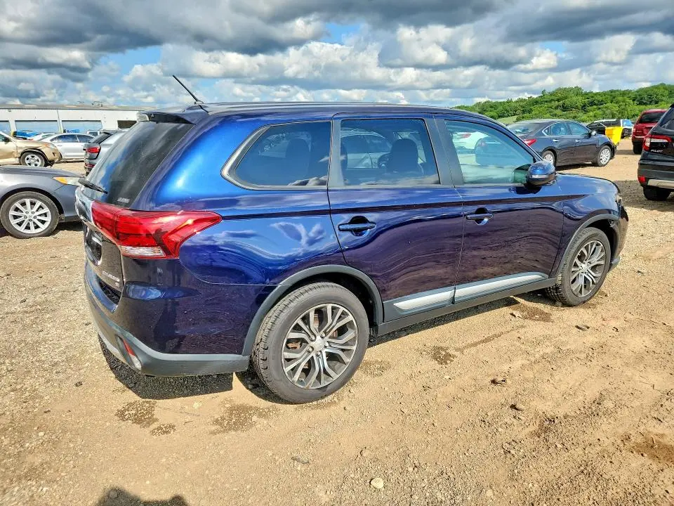 2016 MITSUBISHI OUTLANDER SE  