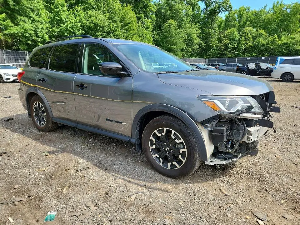 2020 NISSAN PATHFINDER SL  