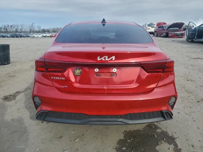 2023 KIA FORTE LX  