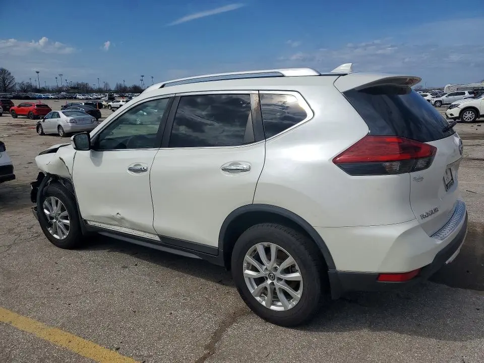 2018 NISSAN ROGUE SV  