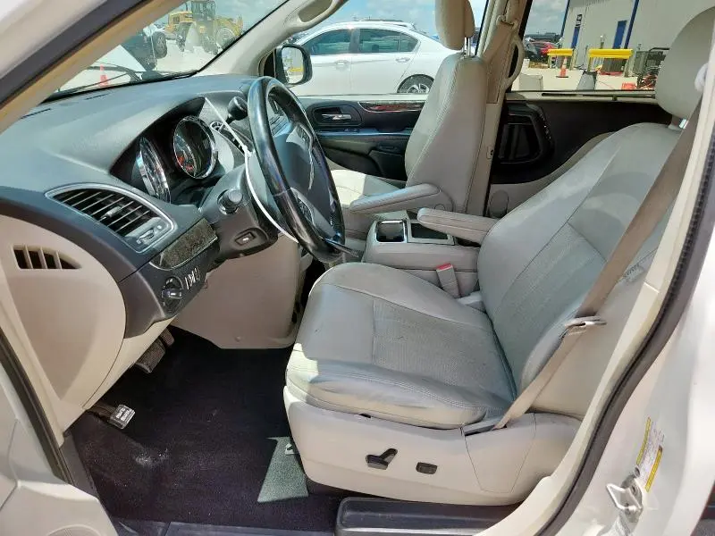 2011 CHRYSLER TOWN & COUNTRY TOURING L  