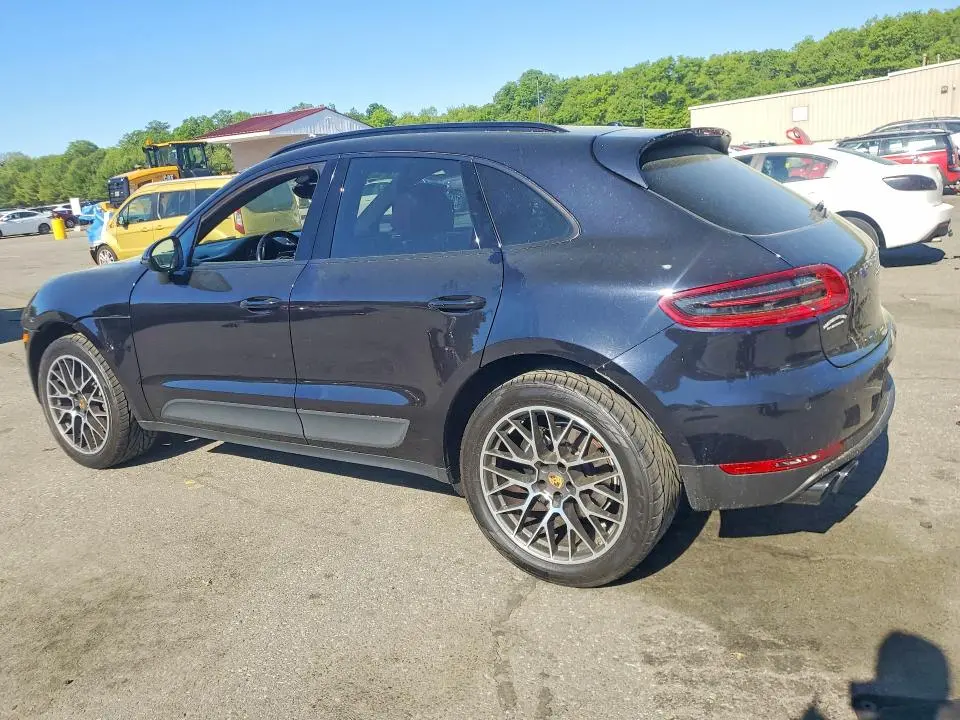 2018 PORSCHE MACAN   