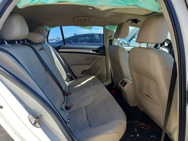 2016 VOLKSWAGEN GOLF   