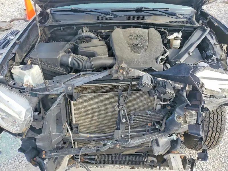 2017 TOYOTA TACOMA SR5 V6  