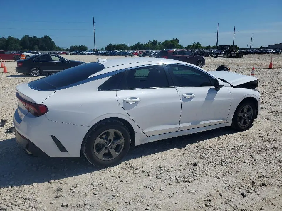 2022 KIA K5 LXS  