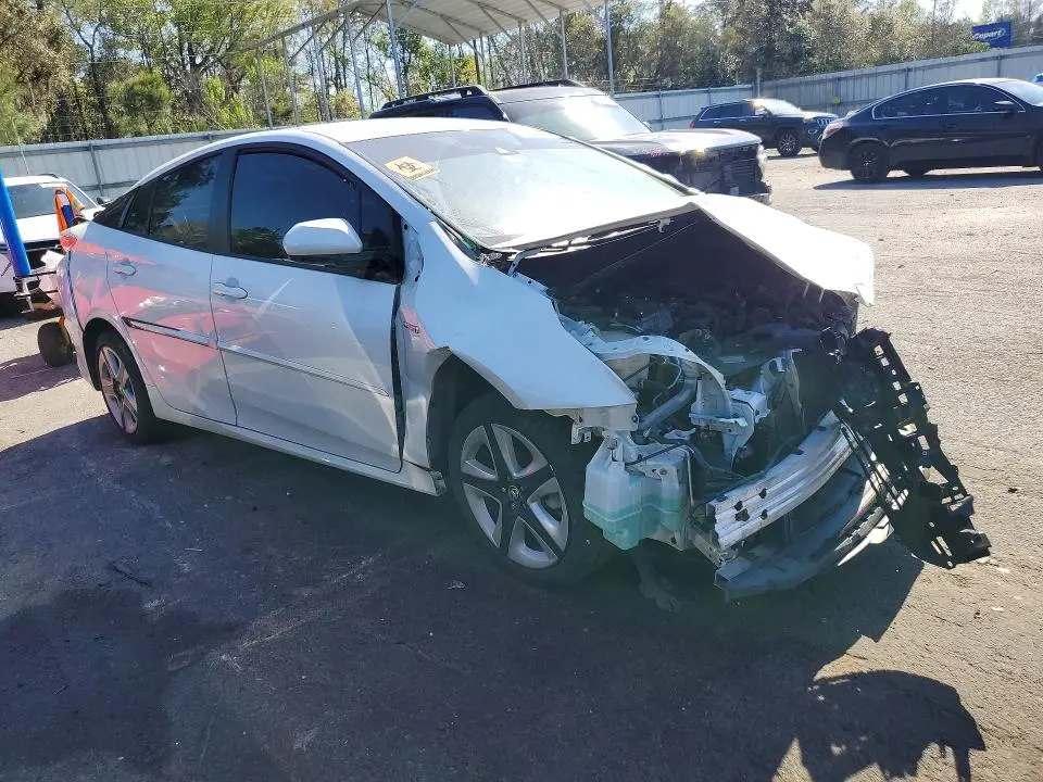 2016 TOYOTA PRIUS THREE TOURING  