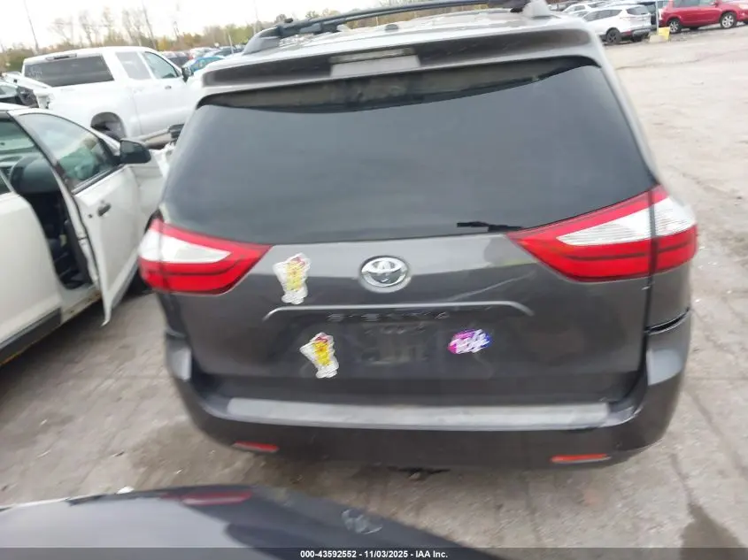 2015 TOYOTA SIENNA XLE 8 PASSENGER