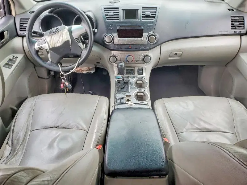 2012 TOYOTA HIGHLANDER   