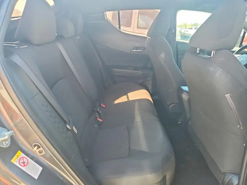 2018 TOYOTA C-HR XLE  