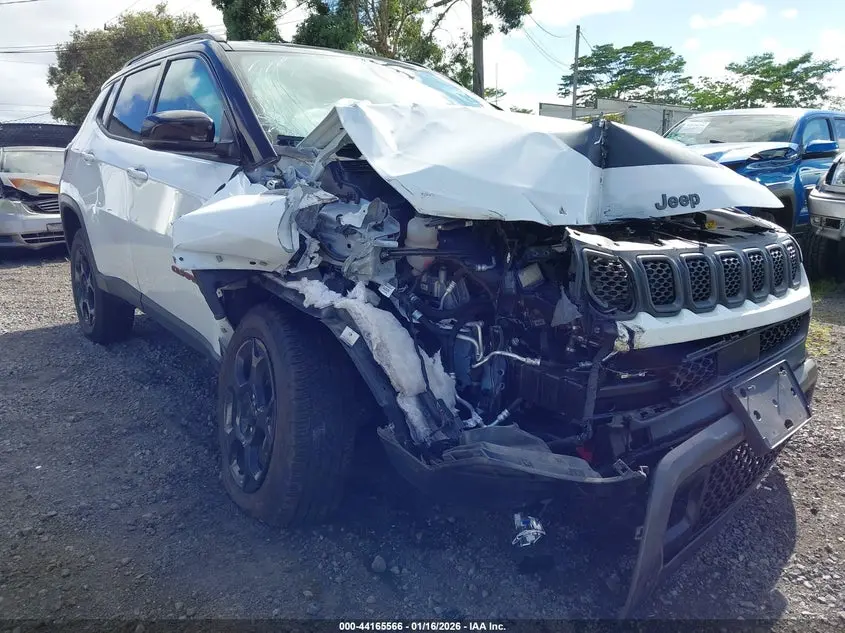 2023 JEEP COMPASS TRAILHAWK 4X4
