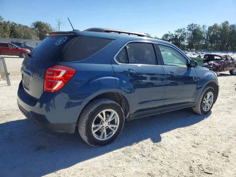 2017 CHEVROLET EQUINOX LT  