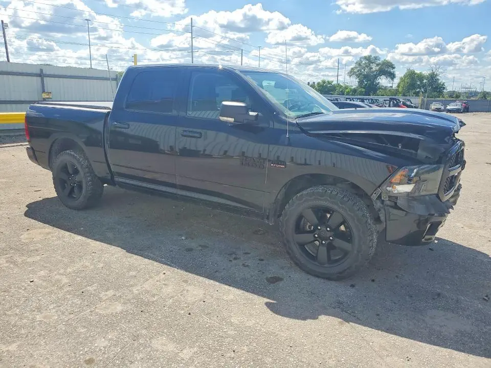 2018 RAM 1500 SLT  