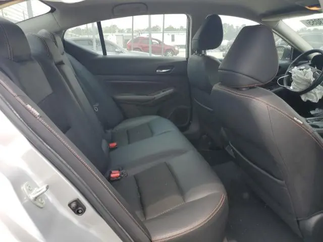 2019 NISSAN ALTIMA SR  