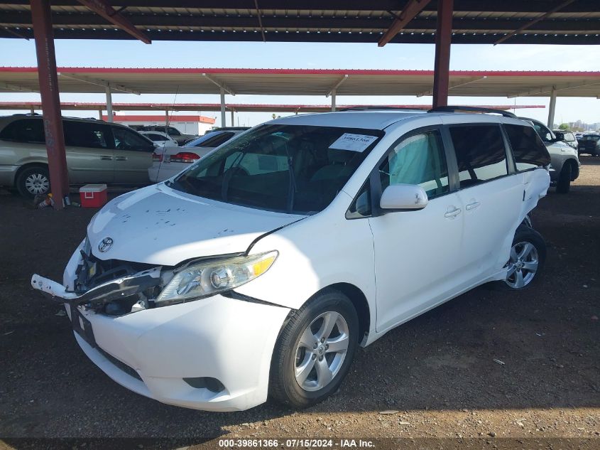 2011 TOYOTA SIENNA LE V6