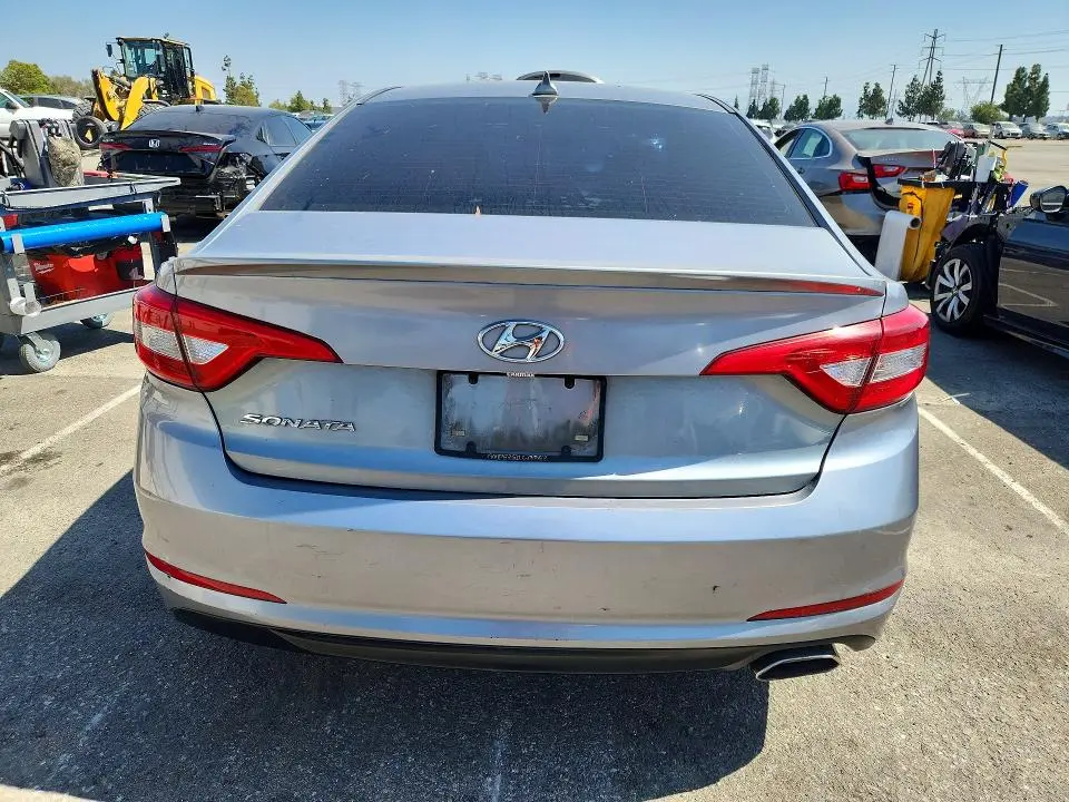 2015 HYUNDAI SONATA SE  