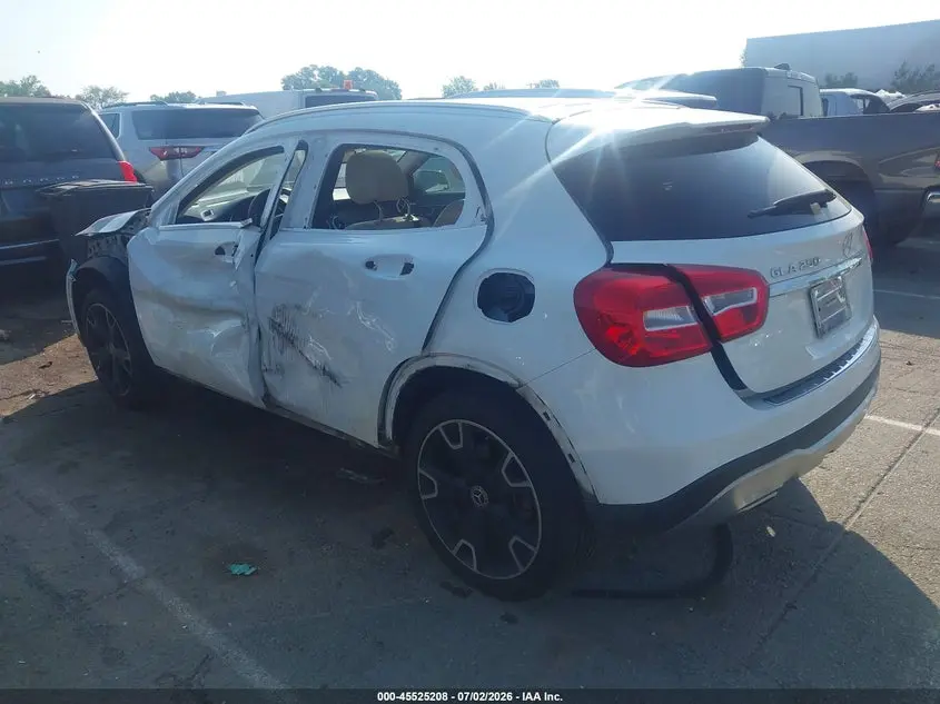 2019 MERCEDES-BENZ GLA 250  