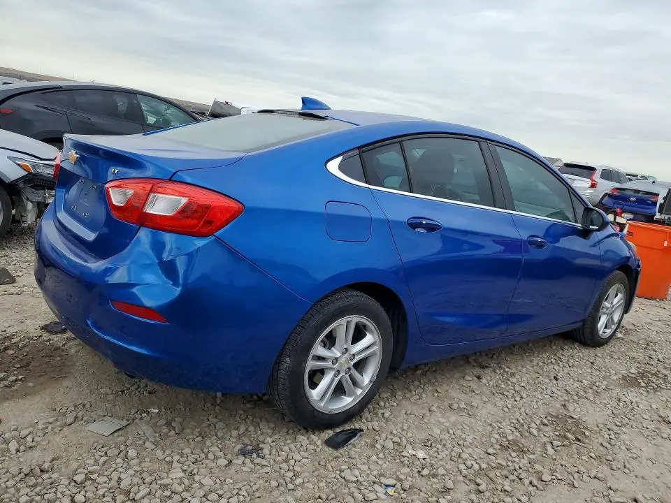 2016 CHEVROLET CRUZE LT  