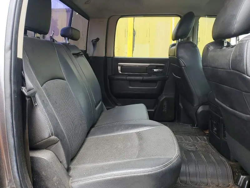 2015 RAM 1500 SPORT  
