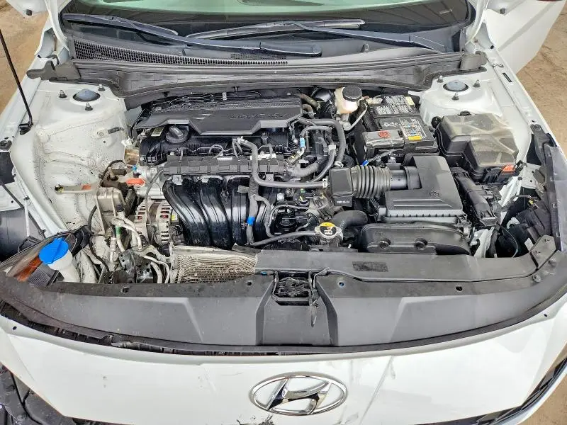 2023 HYUNDAI ELANTRA SE  