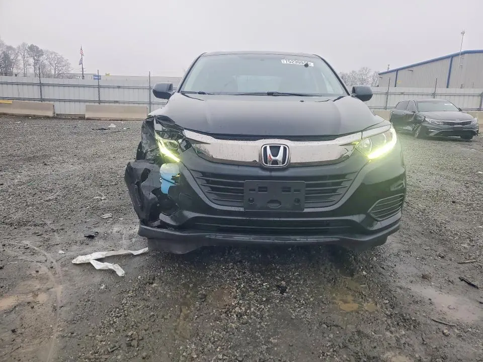 2022 HONDA HR-V LX  