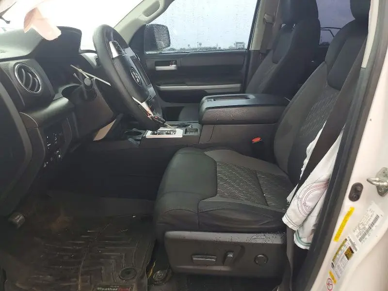 2019 TOYOTA TUNDRA CREWMAX SR5  