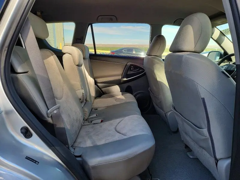 2011 TOYOTA RAV4 BASE  