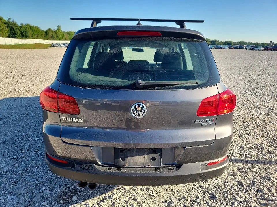 2014 VOLKSWAGEN TIGUAN S  