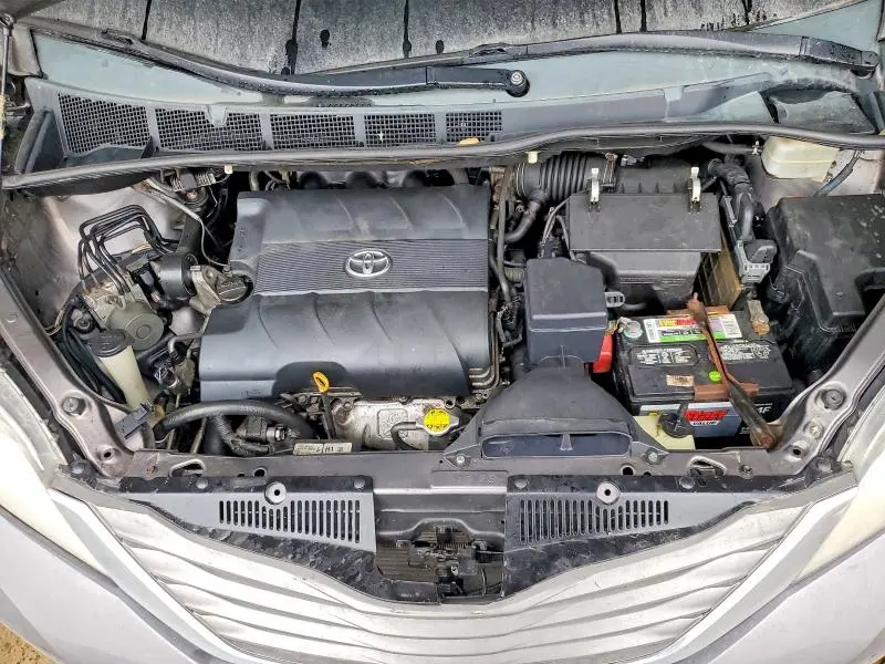 2011 TOYOTA SIENNA XLE 8-PASSENGER  