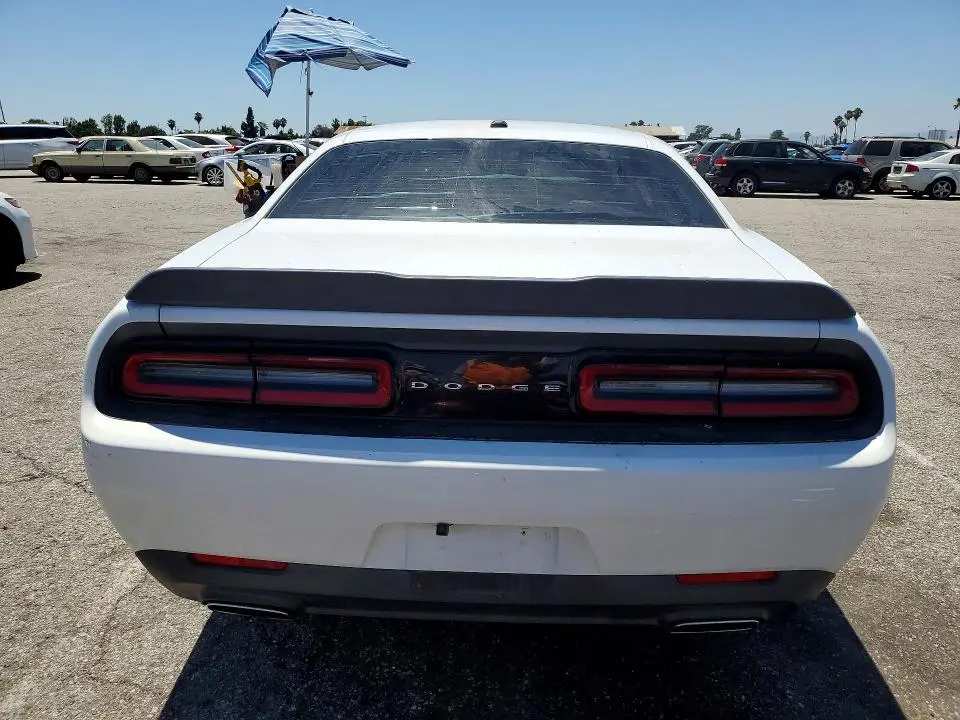 2015 DODGE CHALLENGER SXT  