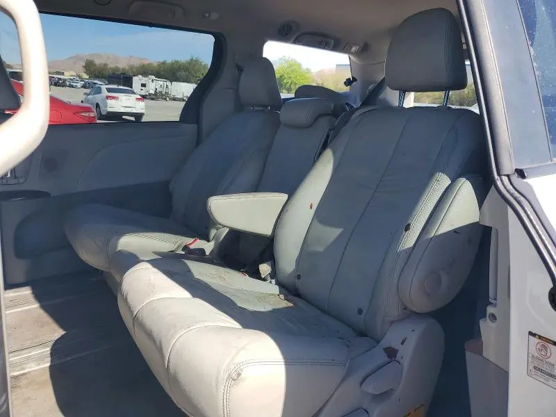 2011 TOYOTA SIENNA XLE 8-PASSENGER  