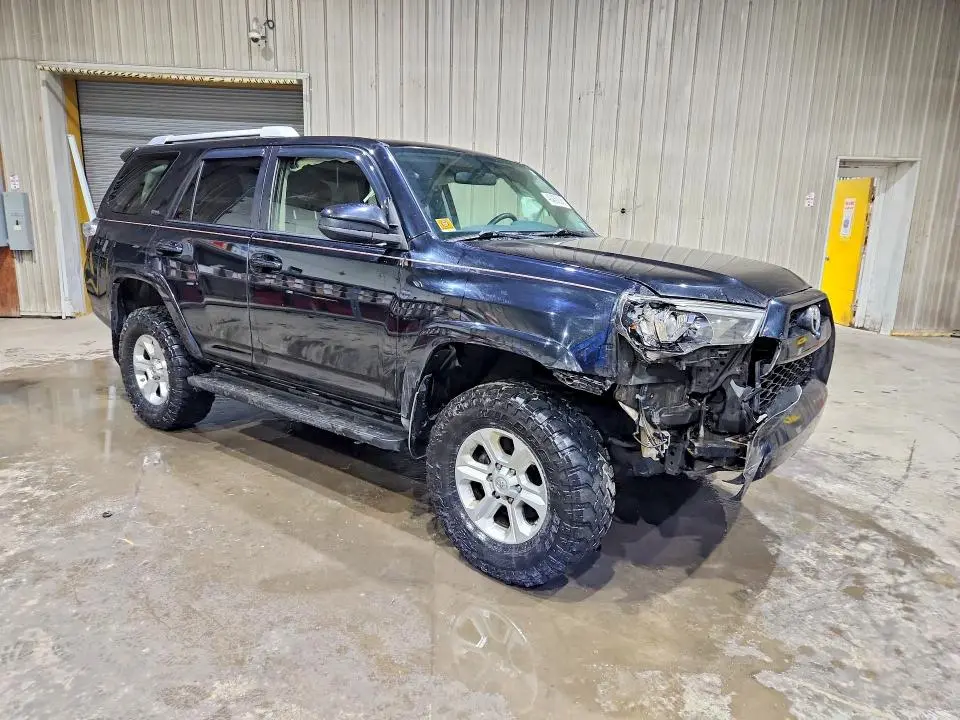 2016 TOYOTA 4RUNNER SR5  