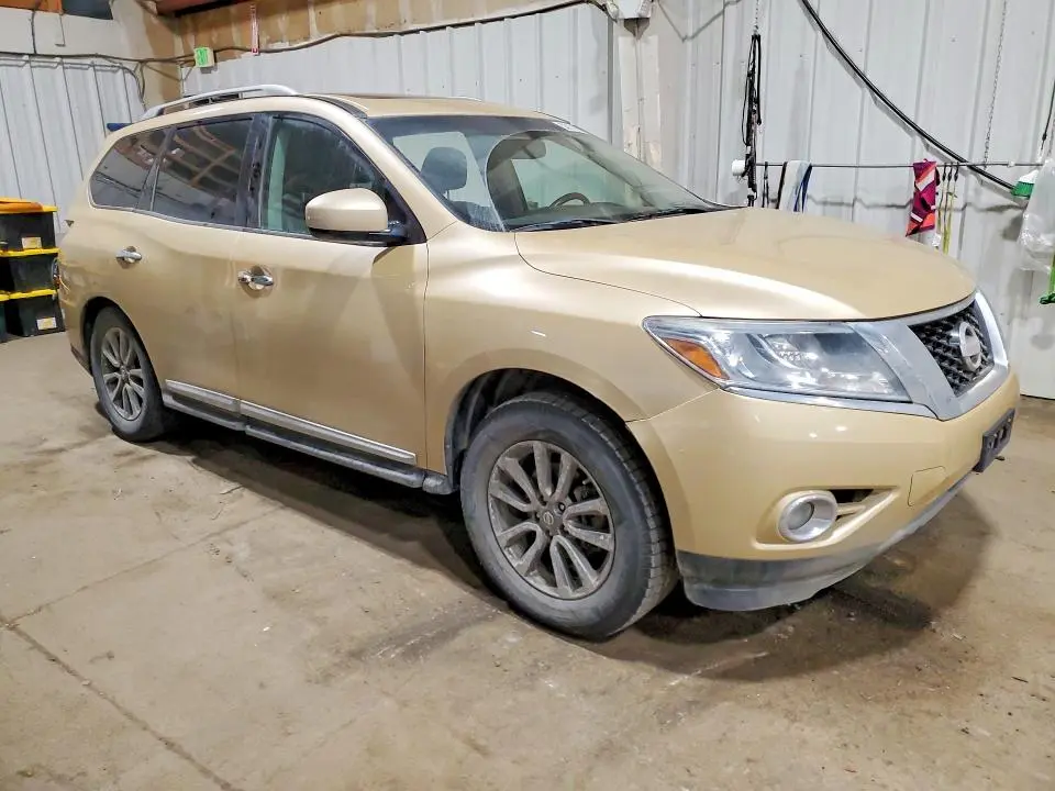 2013 NISSAN PATHFINDER S  