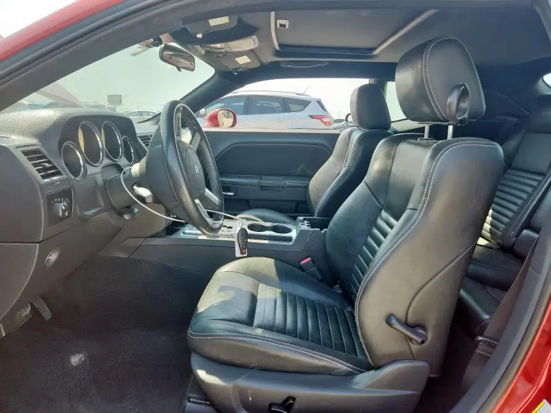 2010 DODGE CHALLENGER SE  