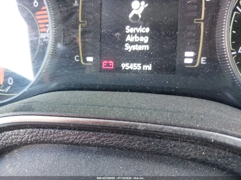 2019 JEEP CHEROKEE LATITUDE FWD