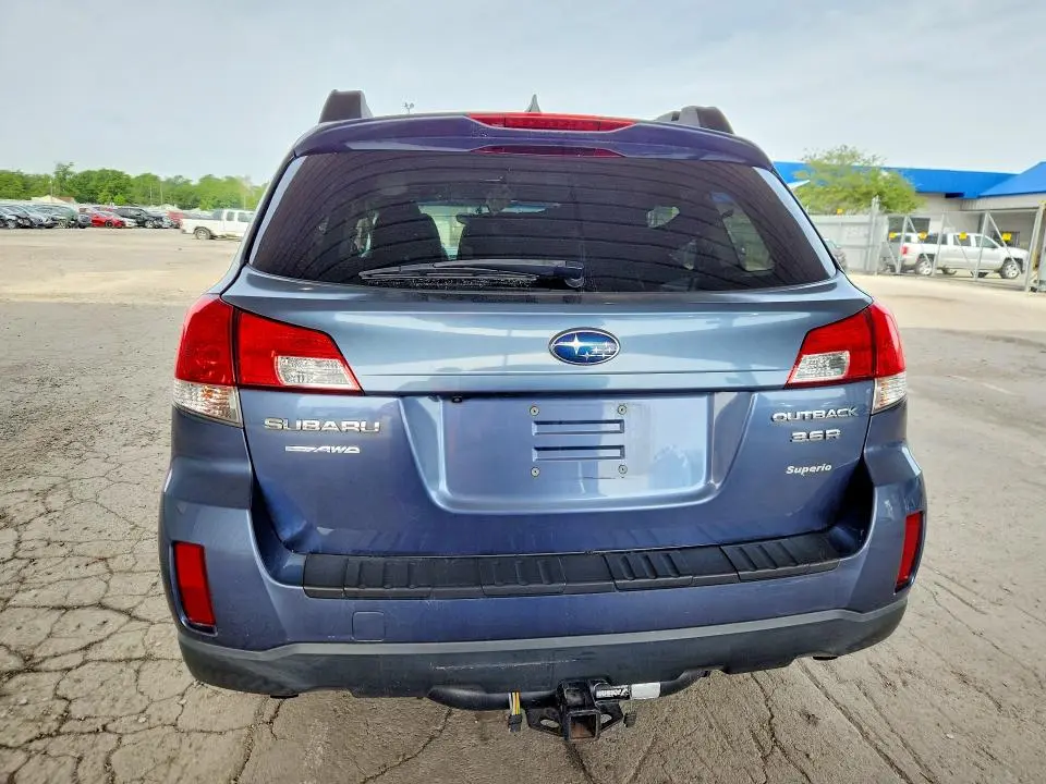 2013 SUBARU OUTBACK 3.6R LIMITED  