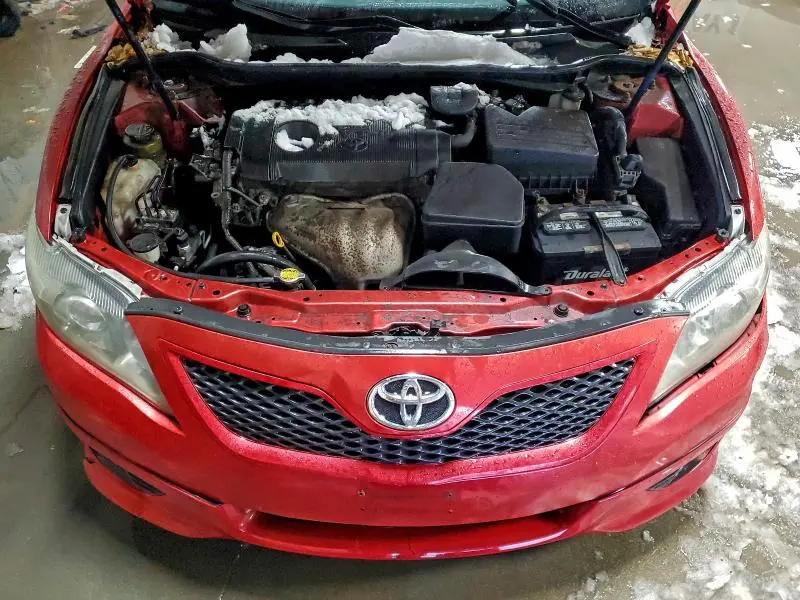 2011 TOYOTA CAMRY SE  