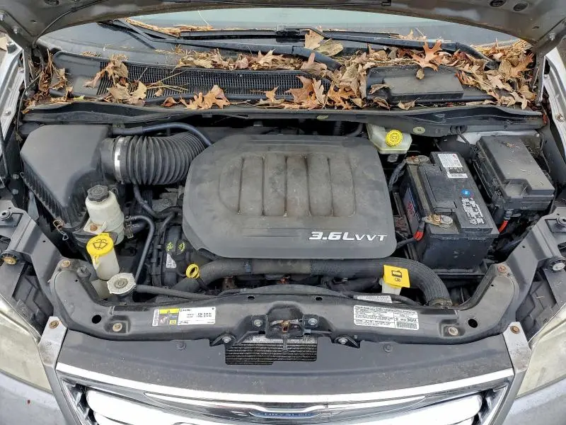 2013 CHRYSLER TOWN & COUNTRY TOURING  