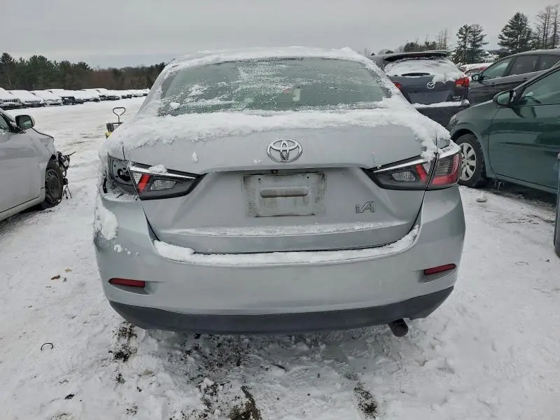 2017 TOYOTA YARIS IA   