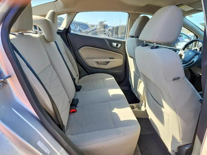 2015 FORD FIESTA SE  