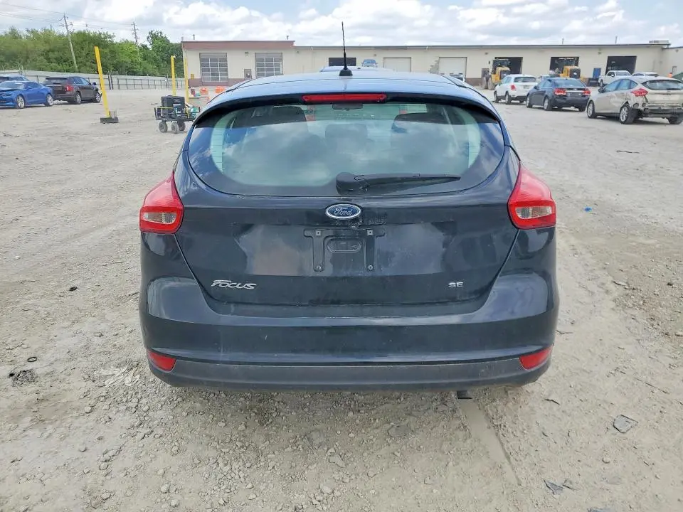 2018 FORD FOCUS SE  