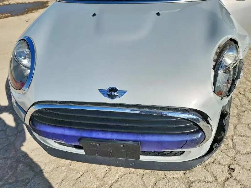 2017 MINI COOPER   