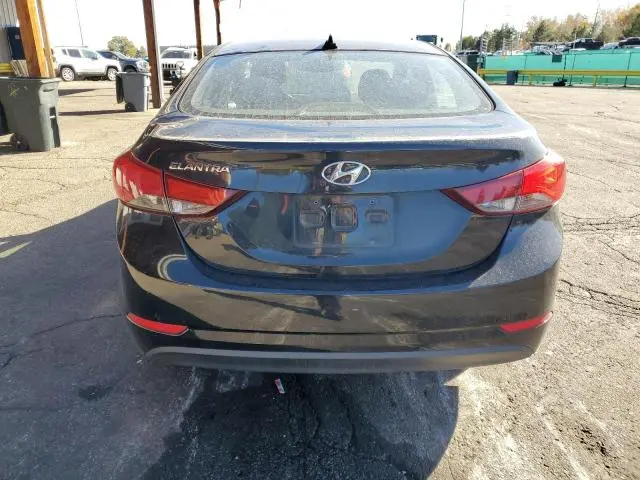 2016 HYUNDAI ELANTRA SE  