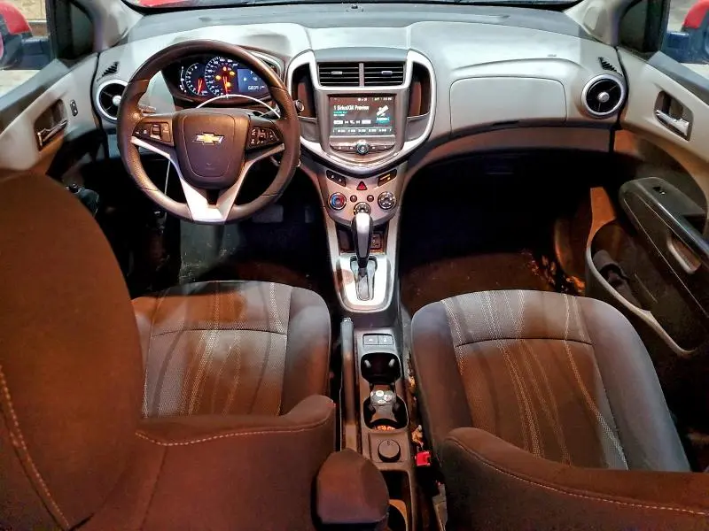 2017 CHEVROLET SONIC LT  